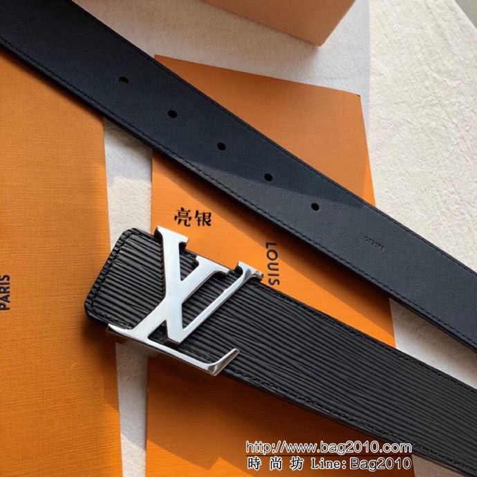 路易威登LV 原單品質LV Initiales 40mm 黑色水波紋腰帶 經典款男士皮帶 M9229  xfp1382